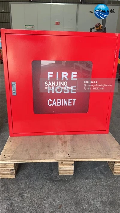Armoire à tuyaux d'incendie rouge